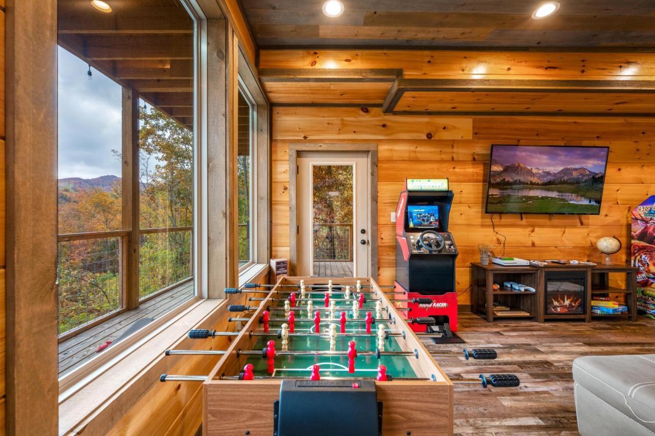 The Overlook - '21 Cabin - Gorgeous Unobstructed Views - Fire Pit Table - Gamerm - Hottub - Xbox - Lots Of Bears Gatlinburg Exterior foto