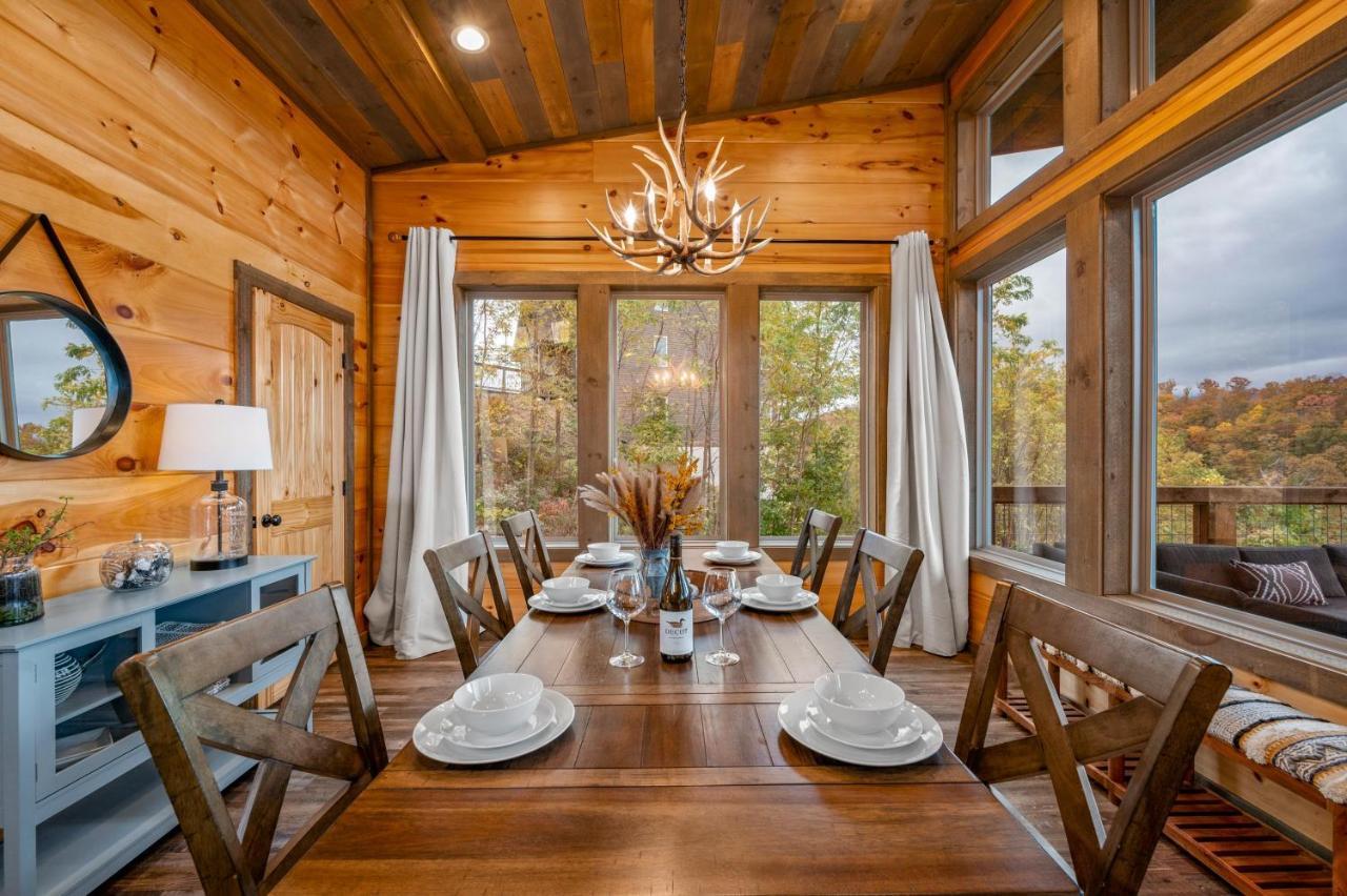 The Overlook - '21 Cabin - Gorgeous Unobstructed Views - Fire Pit Table - Gamerm - Hottub - Xbox - Lots Of Bears Gatlinburg Exterior foto