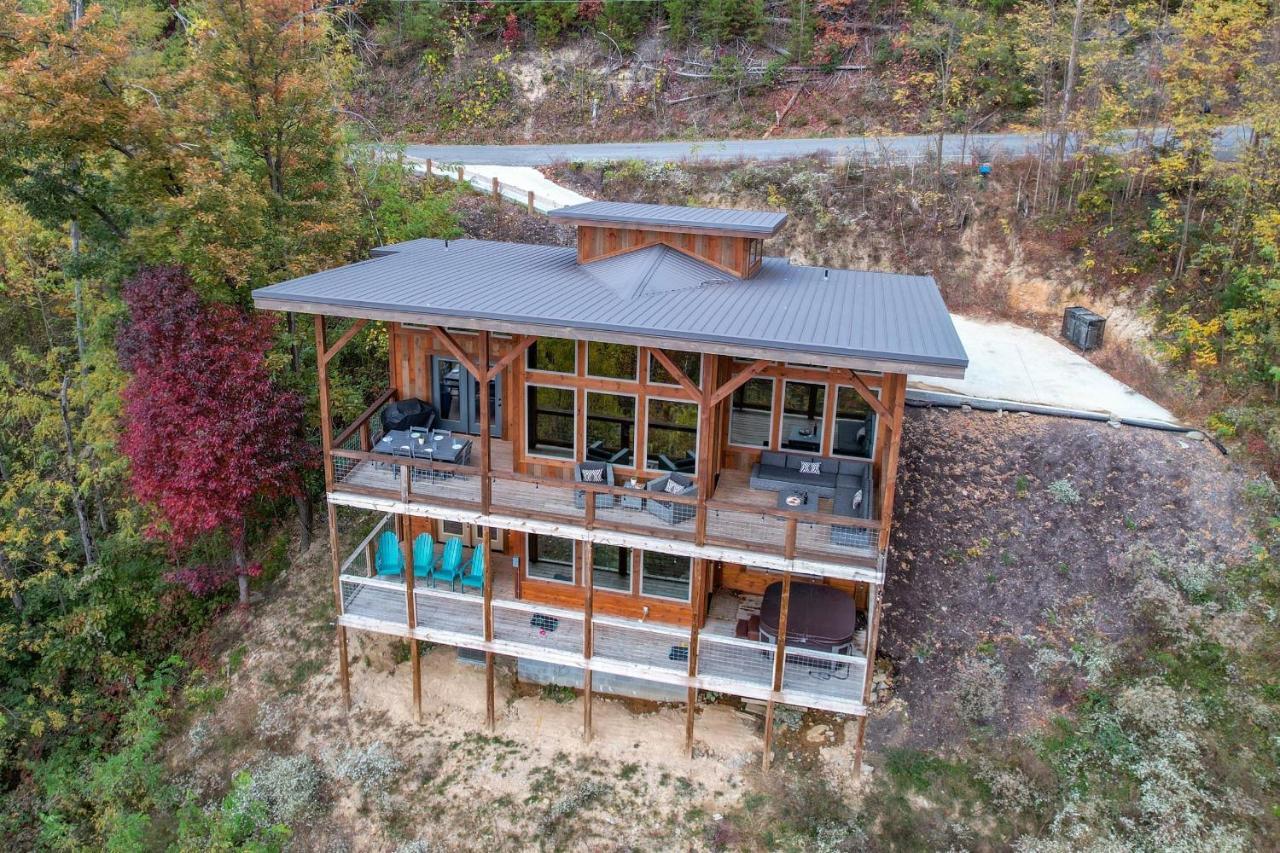 The Overlook - '21 Cabin - Gorgeous Unobstructed Views - Fire Pit Table - Gamerm - Hottub - Xbox - Lots Of Bears Gatlinburg Exterior foto